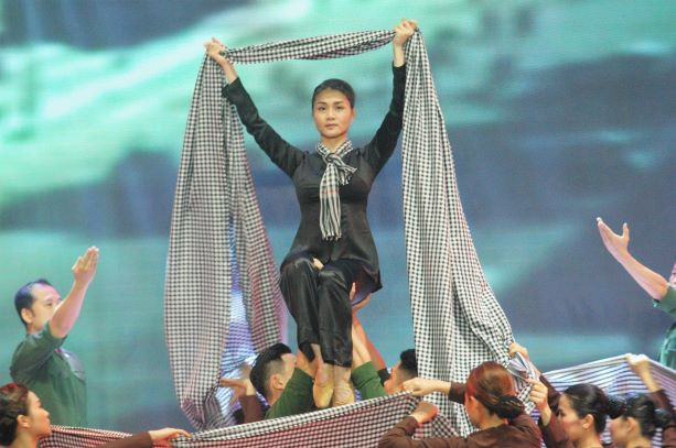 Quân khu 7 nhận Huân chương Bảo vệ Tổ quốc hạng nhất ảnh 3