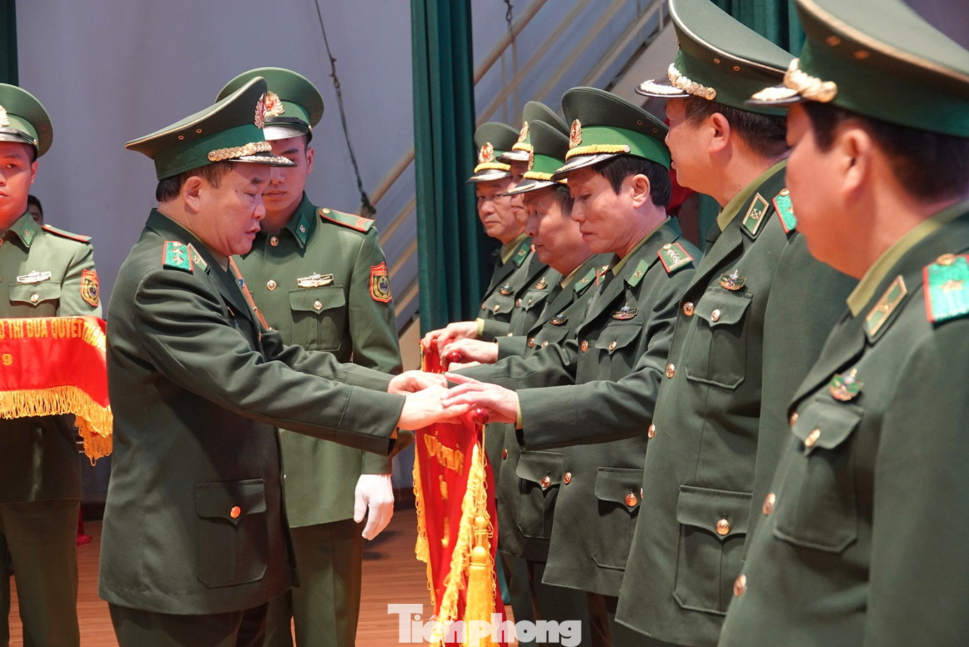 Bộ đội Biên phòng thu giữ 11,42 tấn ma túy, 445 khẩu súng ảnh 8