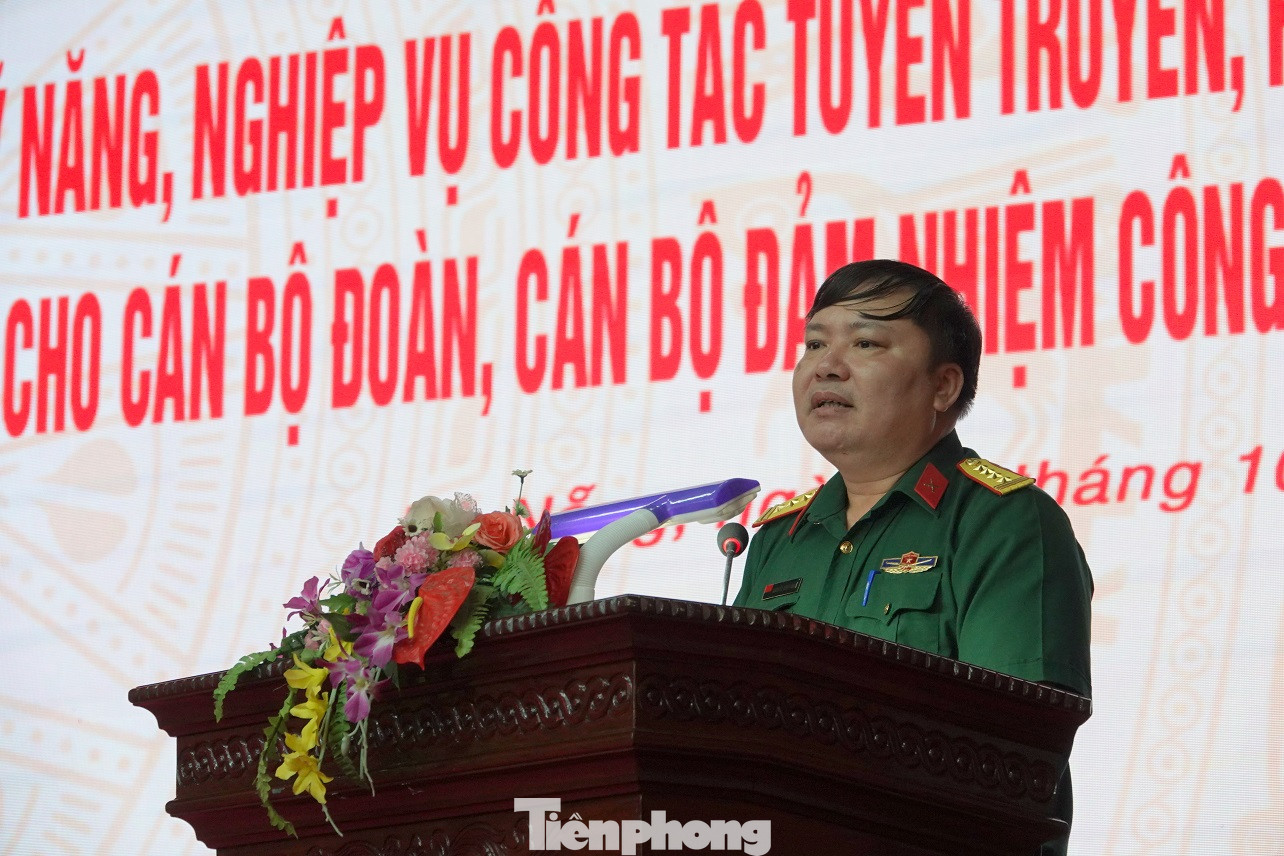 Thủ lĩnh Đoàn trong Quân đội học kỹ năng tuyên truyền pháp luật ảnh 3