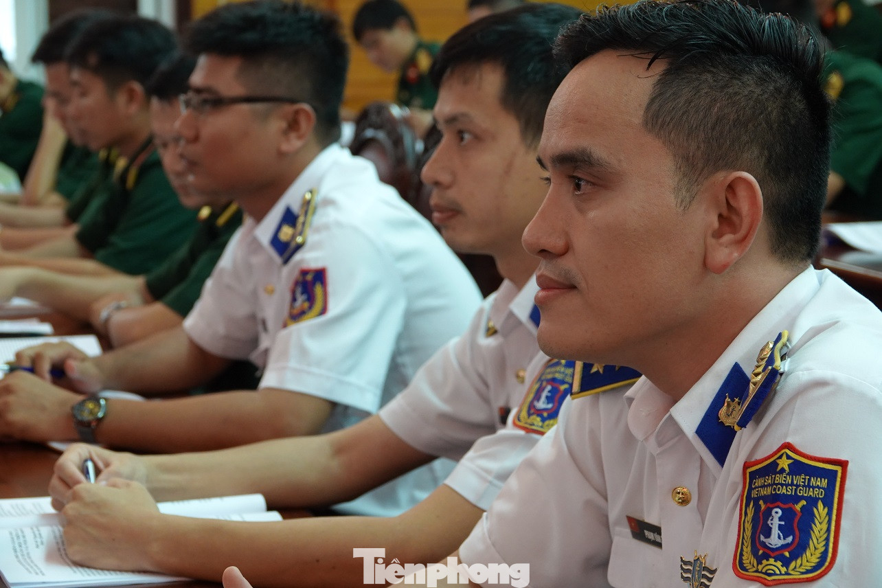 Thủ lĩnh Đoàn trong Quân đội học kỹ năng tuyên truyền pháp luật ảnh 1