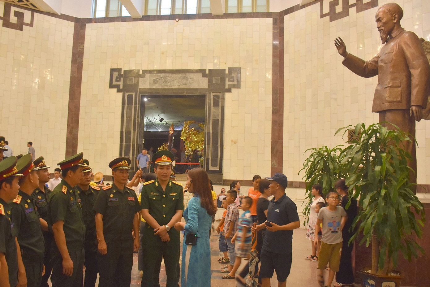 Sỹ quan trẻ Việt Nam - cầu nối hữu nghị trong đối ngoại quốc phòng ảnh 3