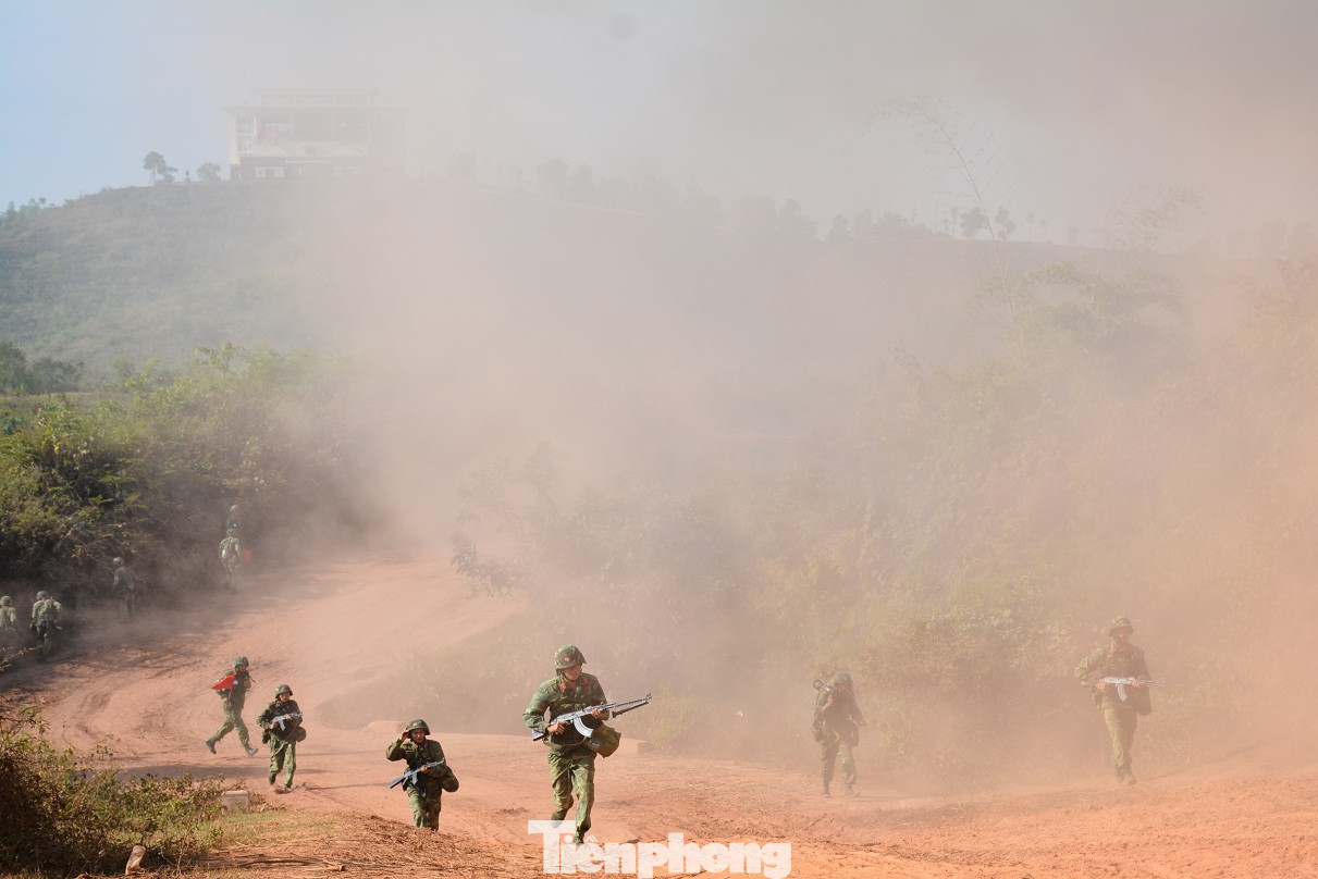 Quân đoàn 1 ‘phô diễn’ sức mạnh ở trường bắn quốc gia ảnh 2