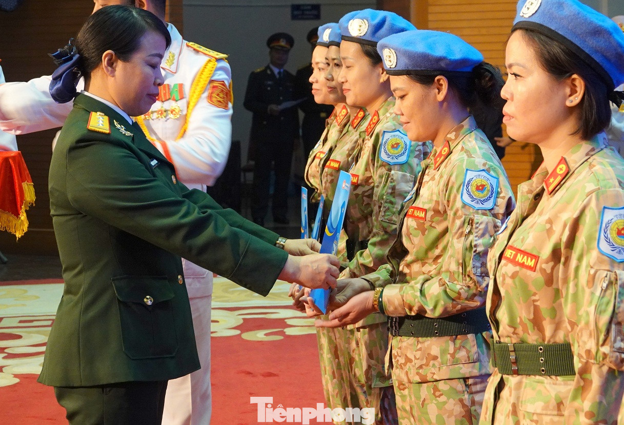 Bệnh viện dã chiến cấp 2 số 2 xuất quân đi gìn giữ hoà bình ảnh 6