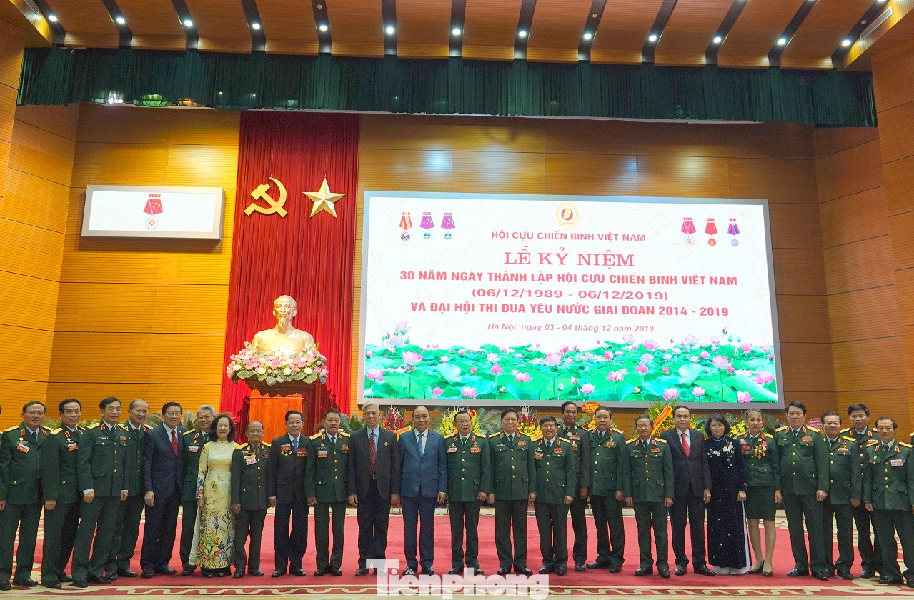 Thủ tướng Nguyễn Xuân Phúc: Cựu chiến binh là gương sáng cho thế hệ trẻ ảnh 4
