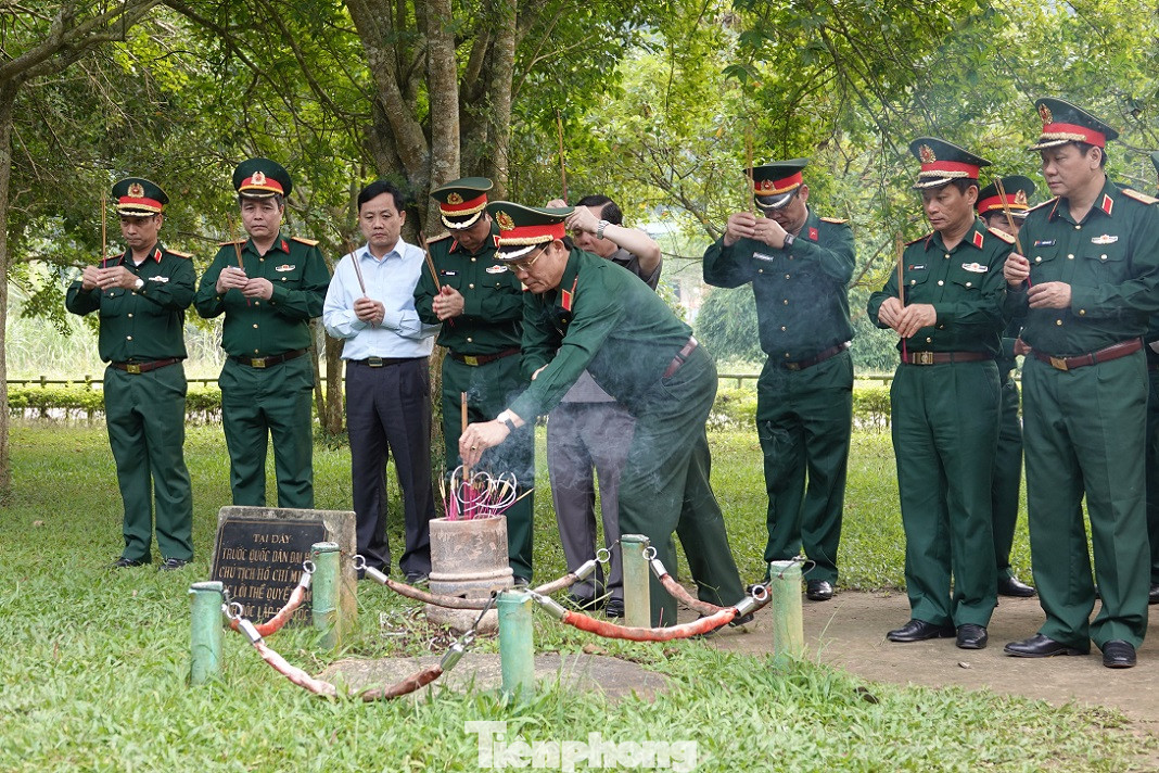 Quân đội tri ân tại chiến khu Tân Trào ảnh 2