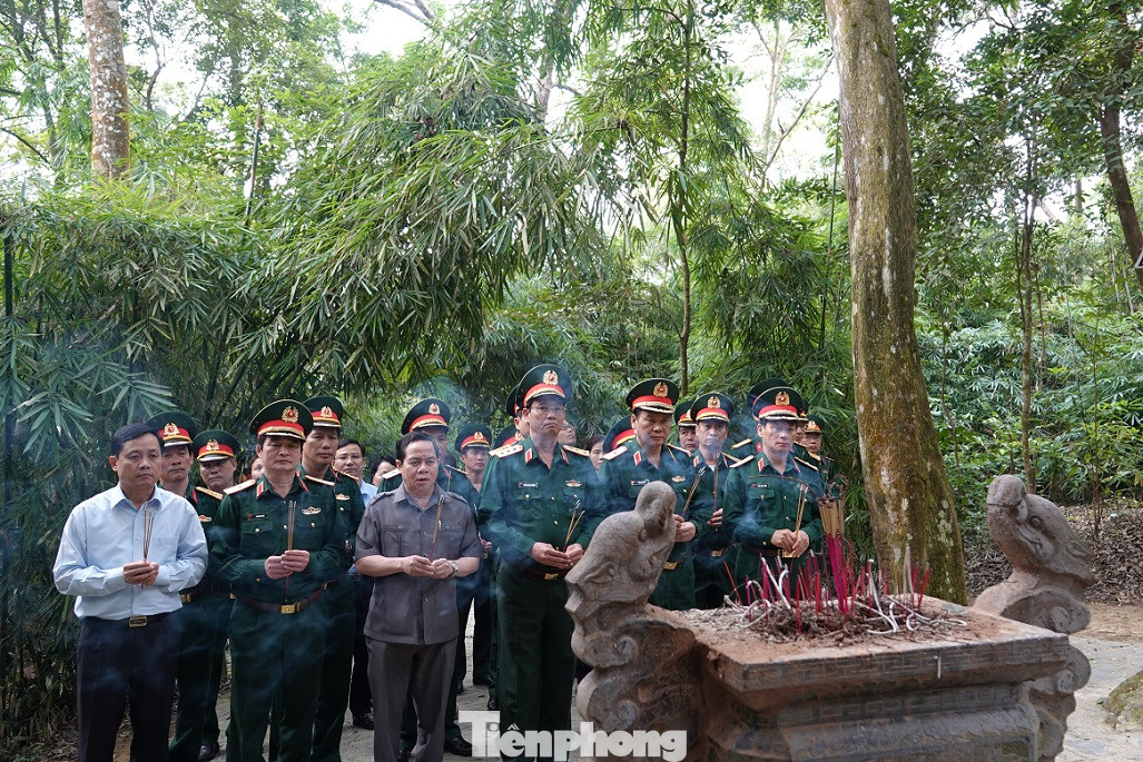 Quân đội tri ân tại chiến khu Tân Trào ảnh 1