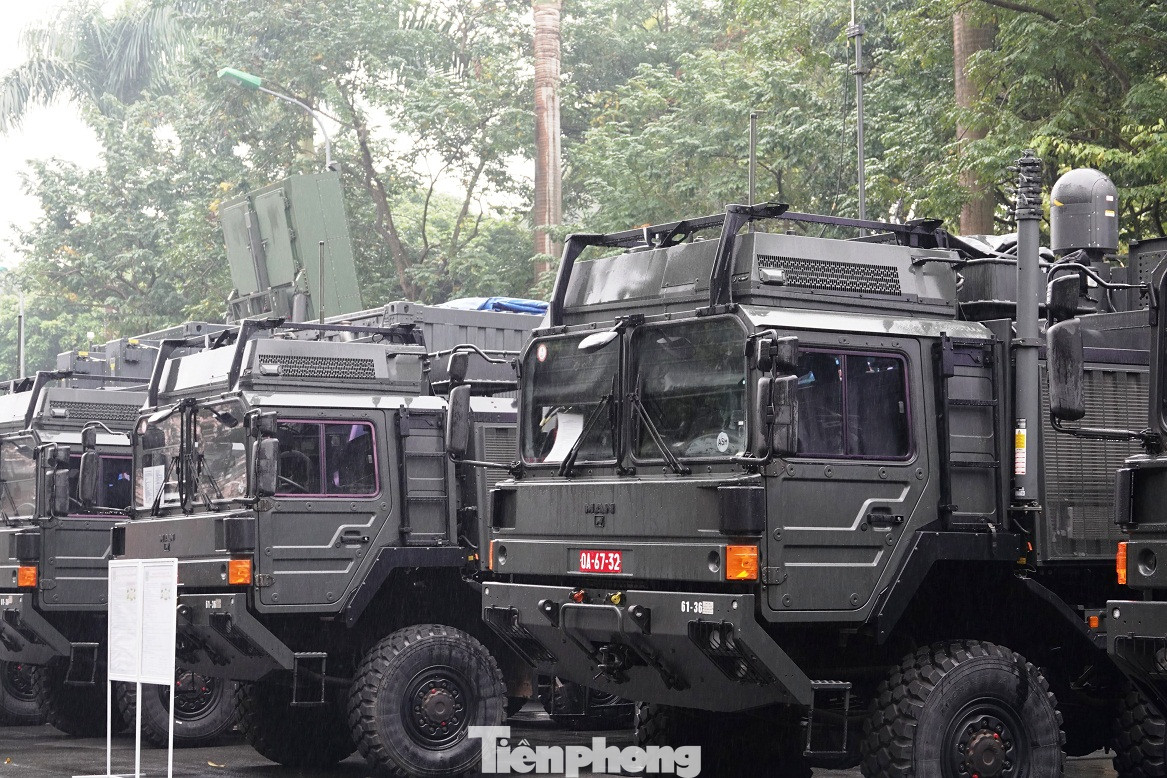 Cận cảnh ngư lôi, tổ hợp tên lửa của Quân đội nhân dân Việt Nam ảnh 9