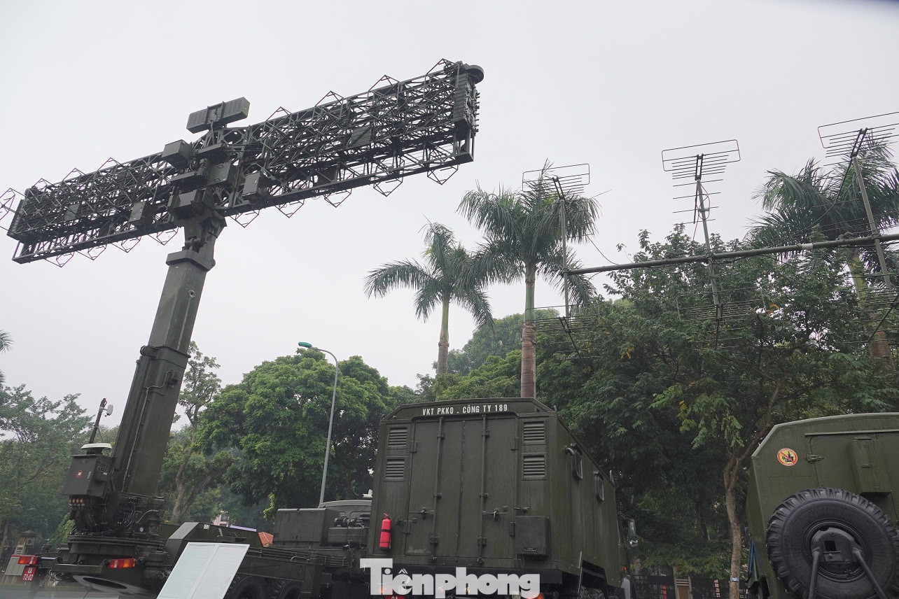 Cận cảnh ngư lôi, tổ hợp tên lửa của Quân đội nhân dân Việt Nam ảnh 12