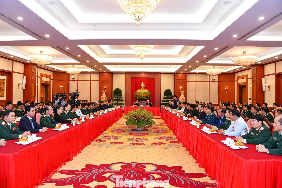 Tổng Bí thư, Chủ tịch nước gặp mặt điển hình xây dựng nền quốc phòng toàn dân ảnh 5