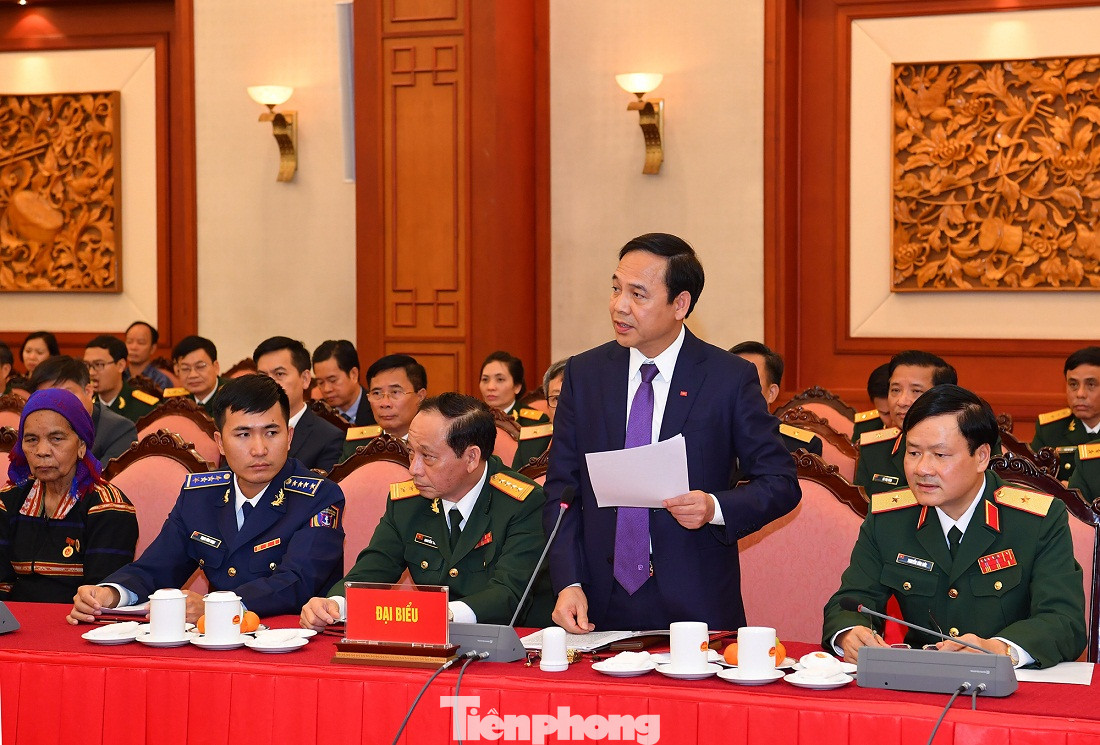 Tổng Bí thư, Chủ tịch nước gặp mặt điển hình xây dựng nền quốc phòng toàn dân ảnh 4