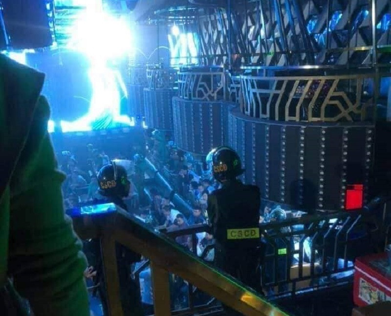 Giám đốc Công an Đồng Nai dẫn 'quân' đột kích quán bar trong khách sạn 5 sao ảnh 1