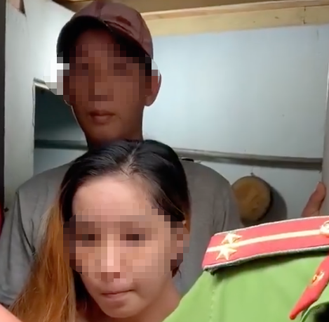 Bé gái 6 tuổi bị châm thuốc lá vào người ảnh 3