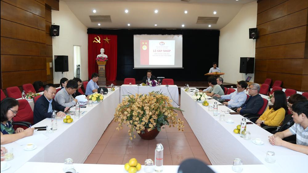 Sáp nhập Đảng bộ báo Sinh viên Việt Nam vào Đảng bộ cơ sở Báo Tiền phong ảnh 1