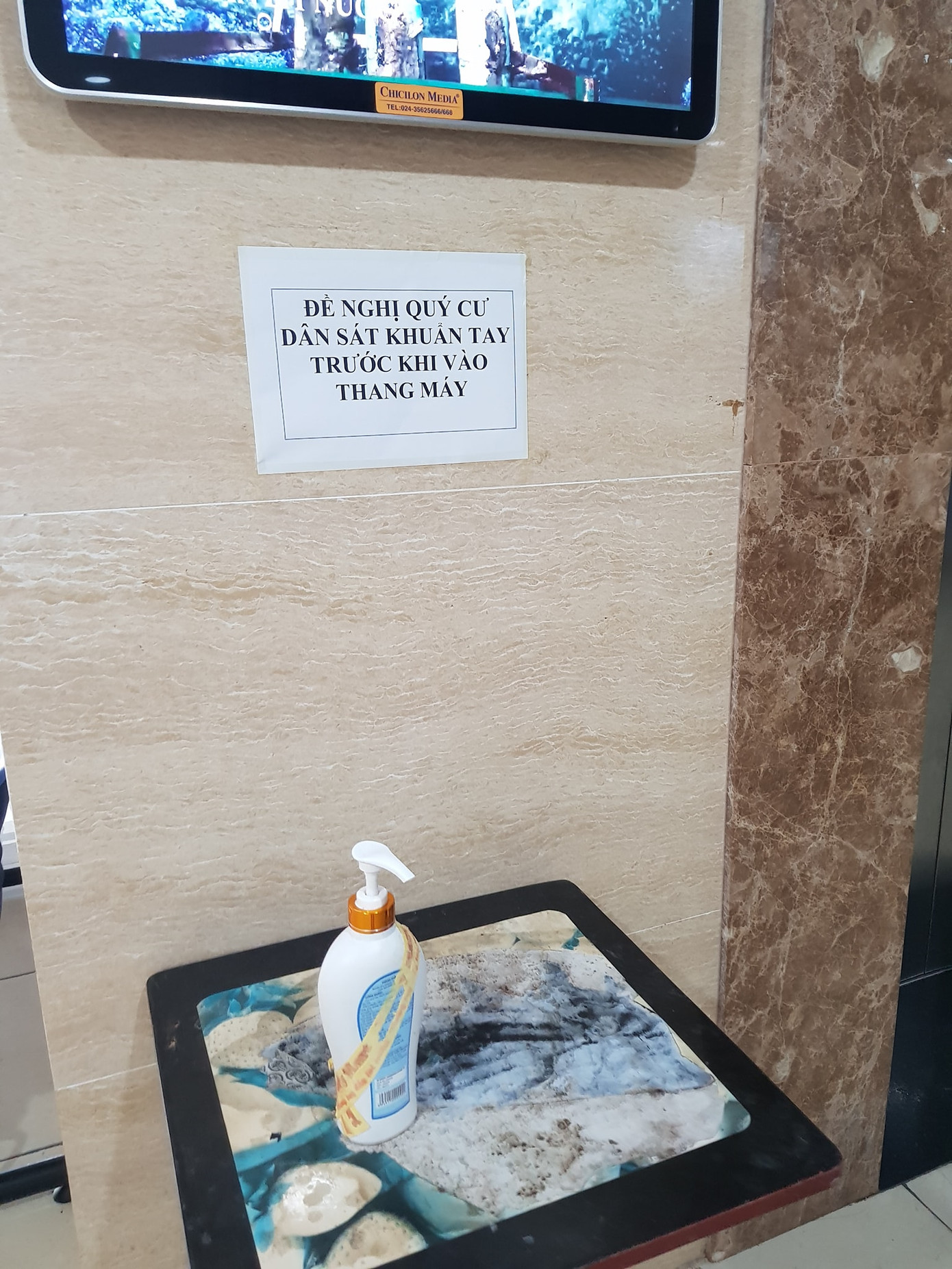 Các toà chung cư tái khởi động biện pháp chống COVID-19 ảnh 1