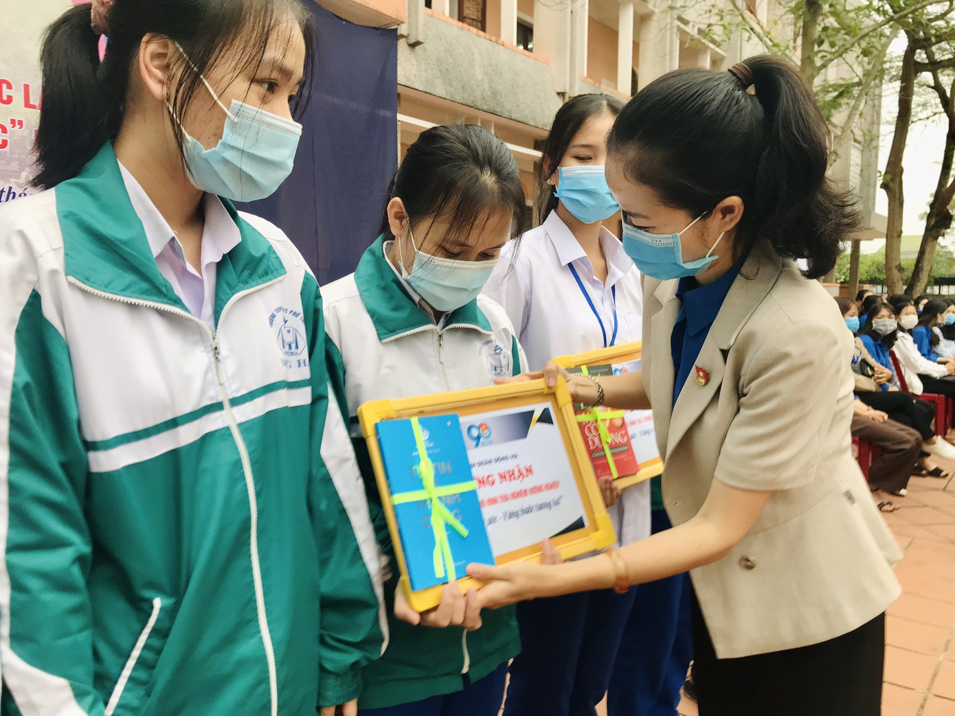 Tuổi trẻ Quảng Trị với nhiều hoạt động thiết thực trong Tháng Thanh niên 2021 ảnh 3