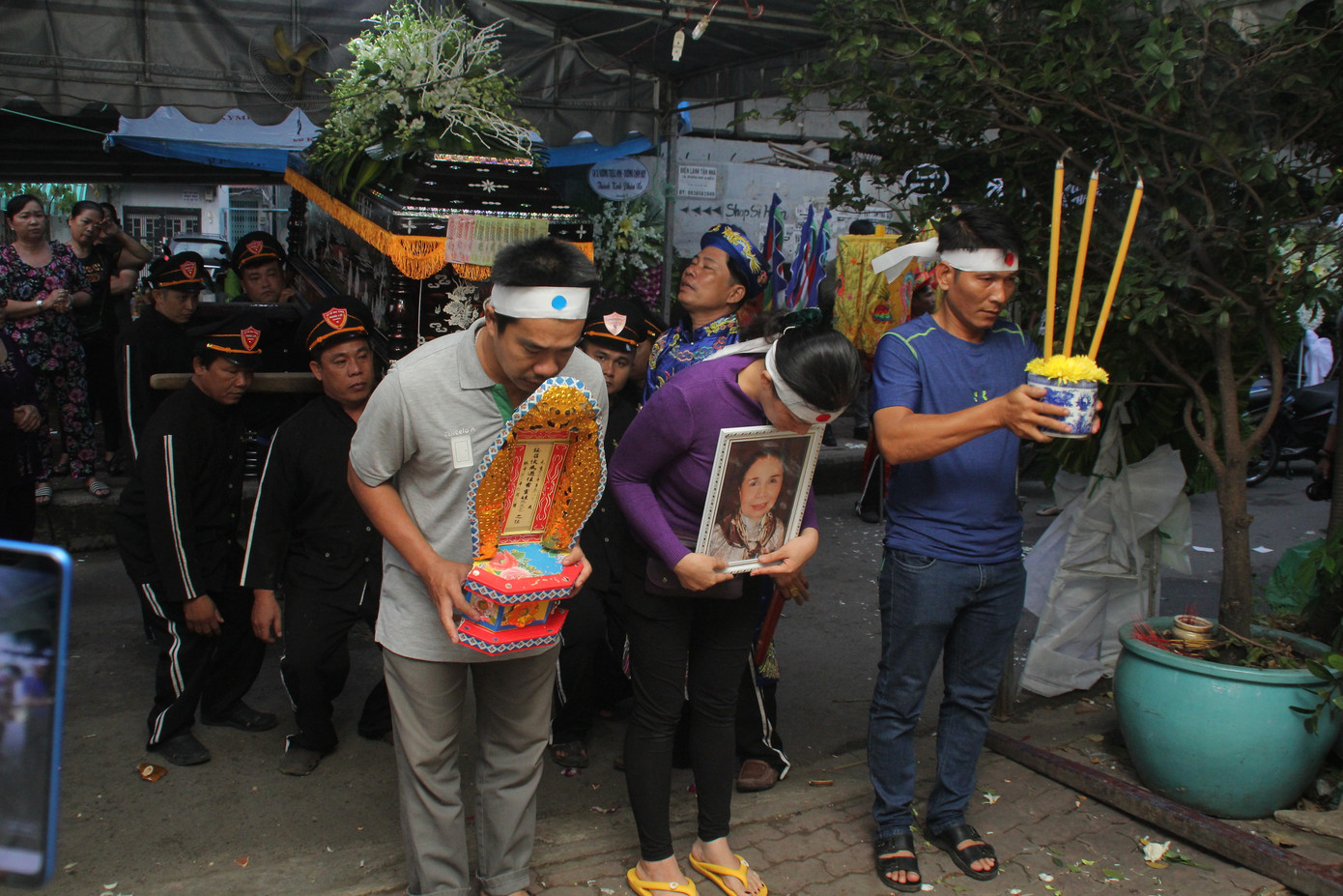 Tiễn đưa nghệ sỹ Ánh Hoa về nơi an nghỉ cuối cùng ảnh 2