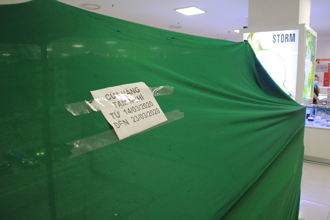 Khách mua sắm sụt giảm, siêu thị chuyển bán hàng online sống qua dịch Covid-19 ảnh 4