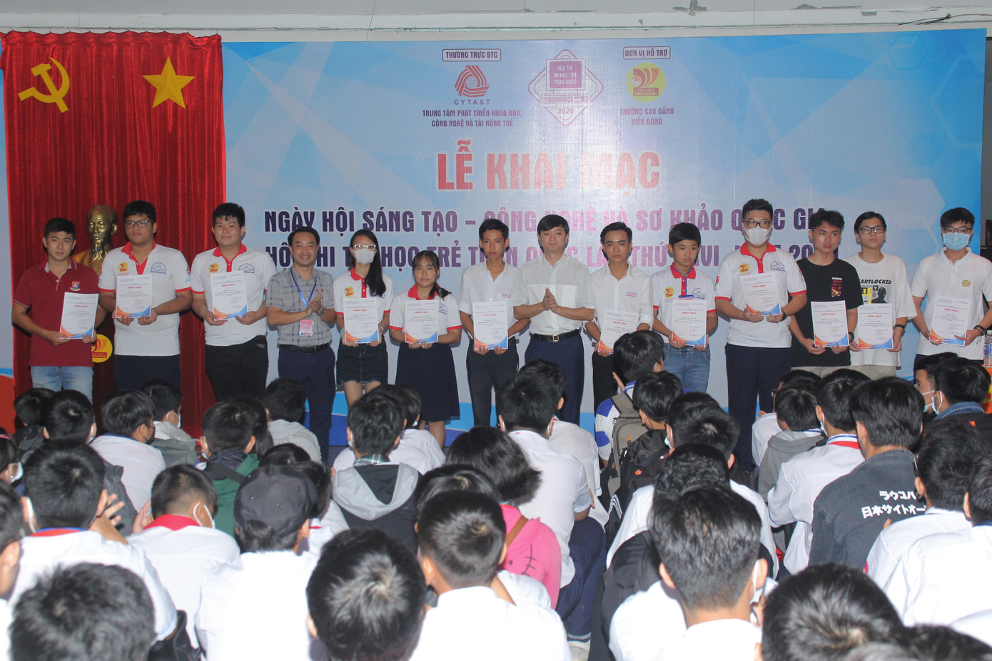 Nhiều sản phẩm phục vụ đời sống tranh tài Hội thi Tin học trẻ toàn quốc ảnh 1