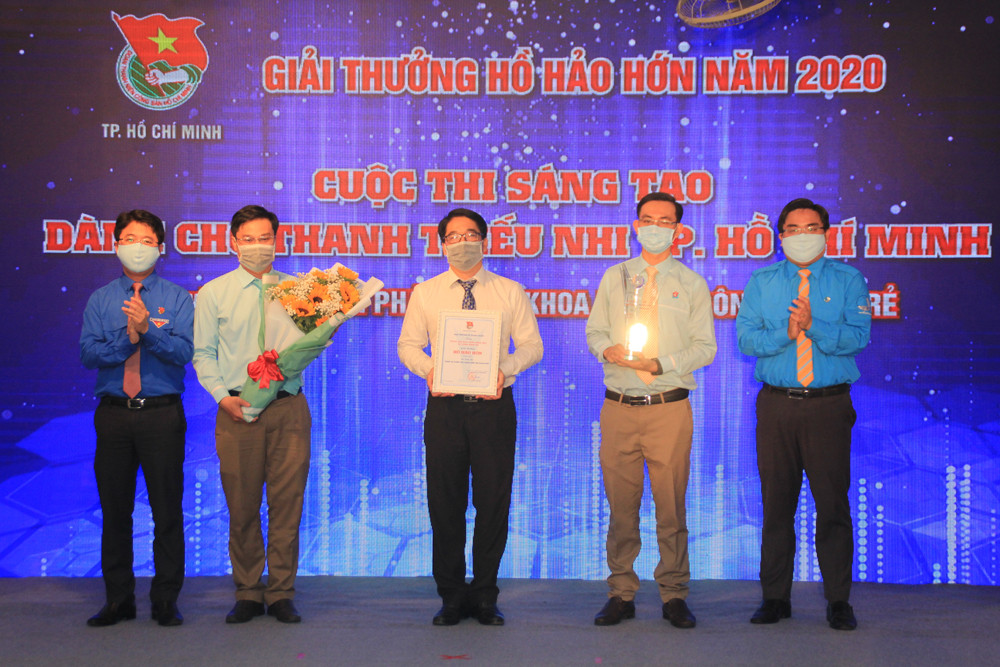 Trao giải thưởng Lý Tự Trọng năm 2020 cho 4 cá nhân tiêu biểu TPHCM ảnh 2