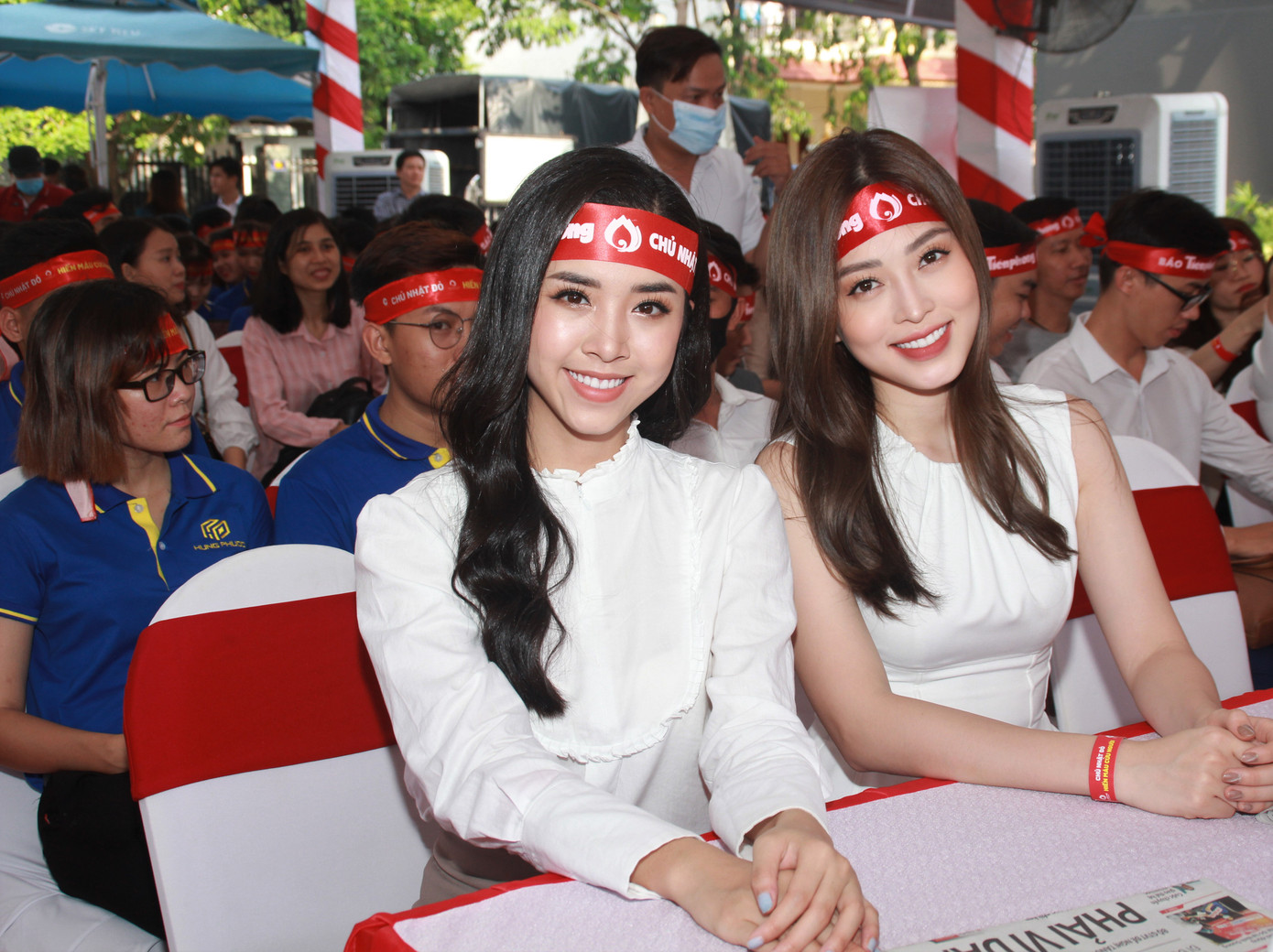 Á hậu Phương Nga, Thúy An rạng rỡ tham gia Chủ nhật Đỏ 2020 tại Bình Dương ảnh 12