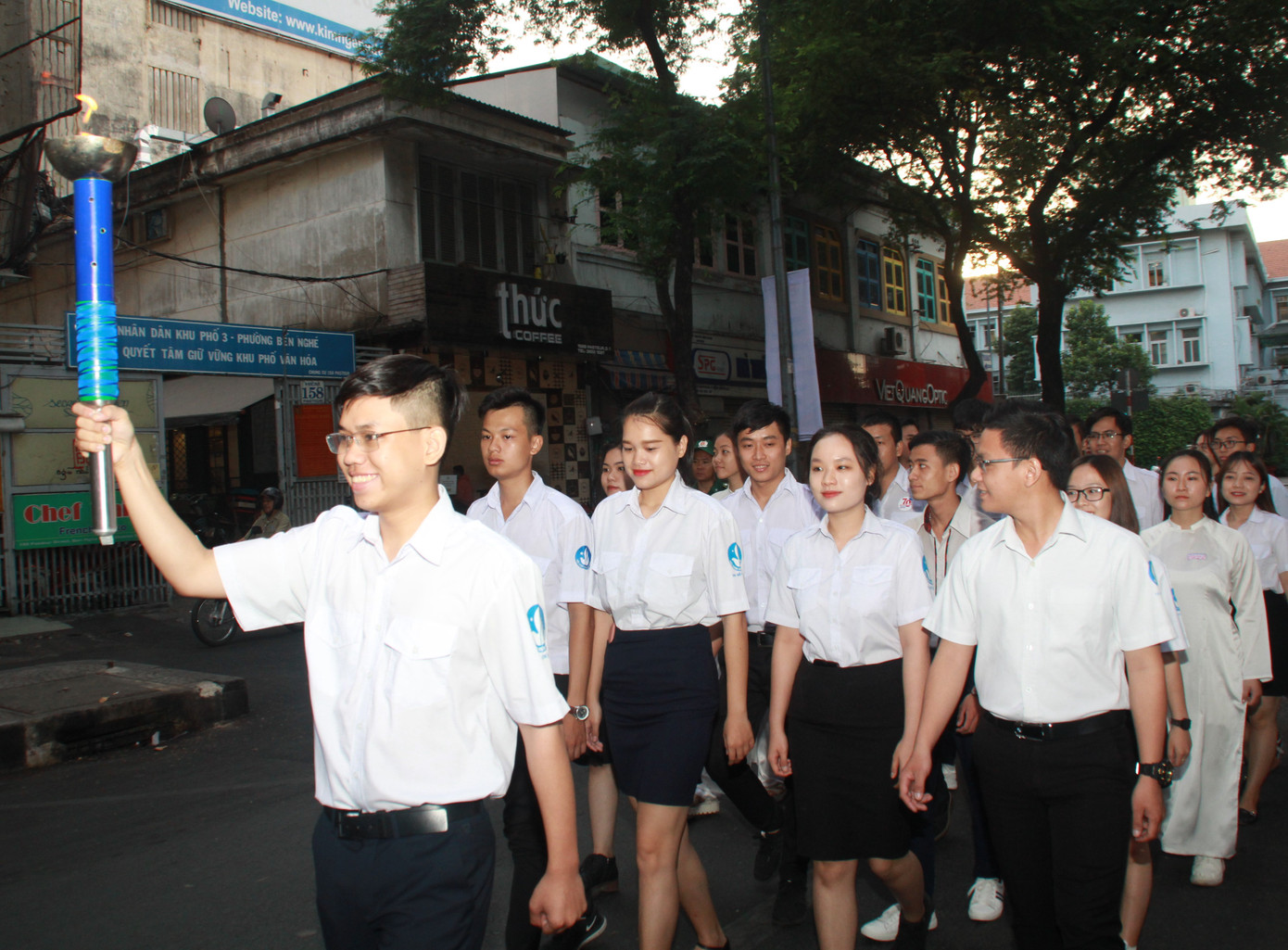 Hùng tráng lễ kỷ niệm 70 năm ngày truyền thống Học sinh, sinh viên tại TPHCM ảnh 12