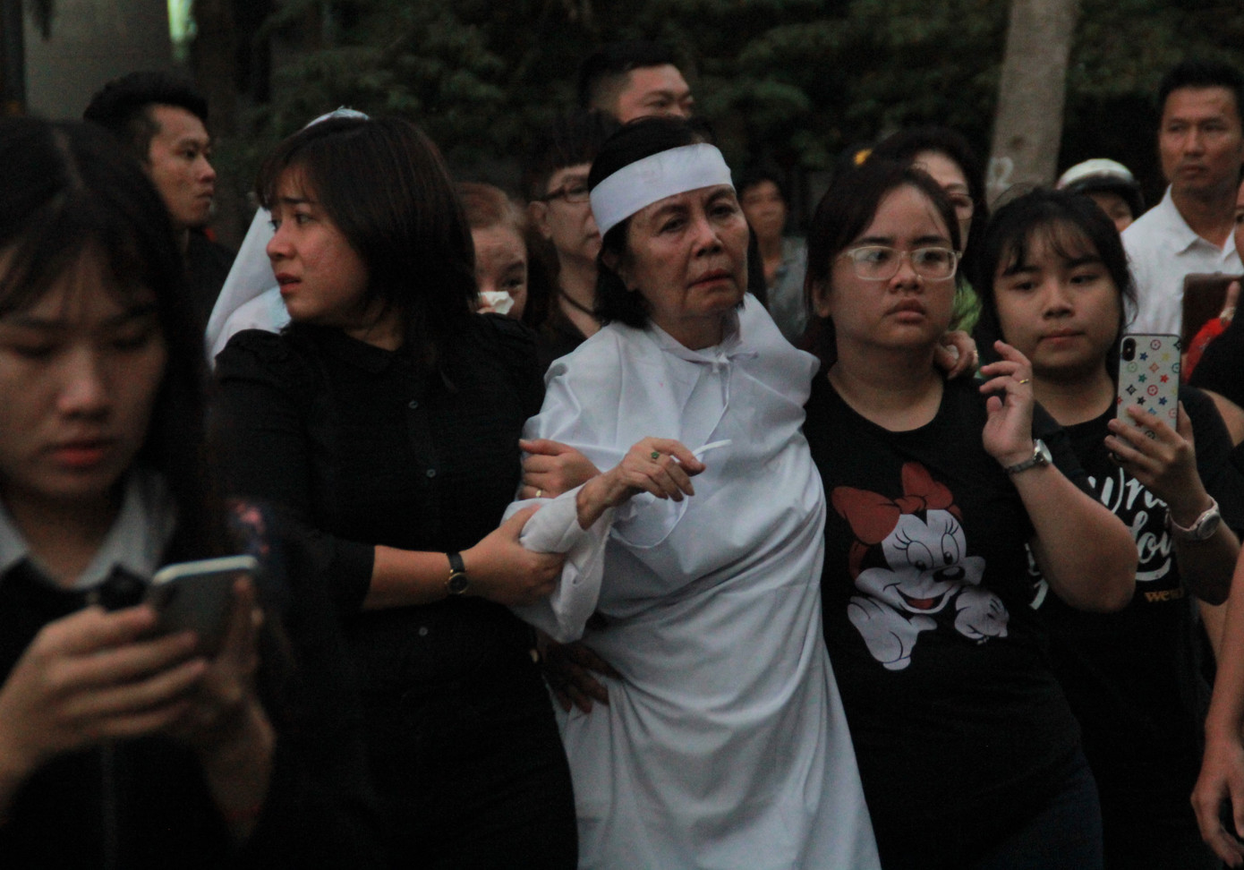 Nghẹn ngào phút tiễn đưa NSƯT Nguyễn Chánh Tín về cõi vĩnh hằng ảnh 9