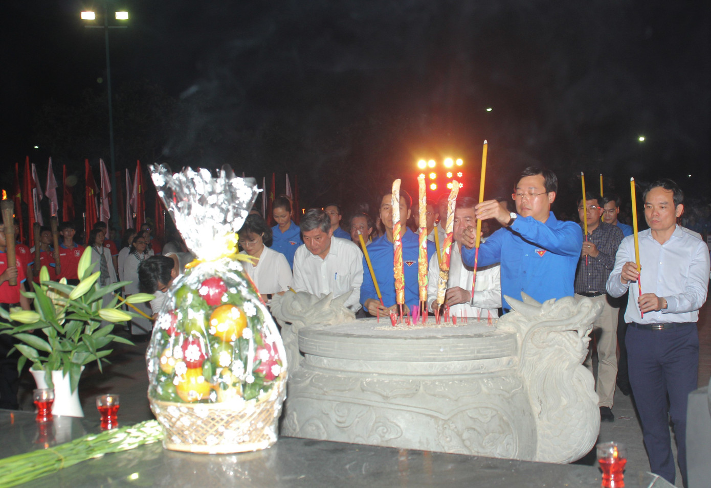 Tri ân những người viết nên trang vàng đẹp nhất truyền thống tuổi trẻ VN ảnh 4