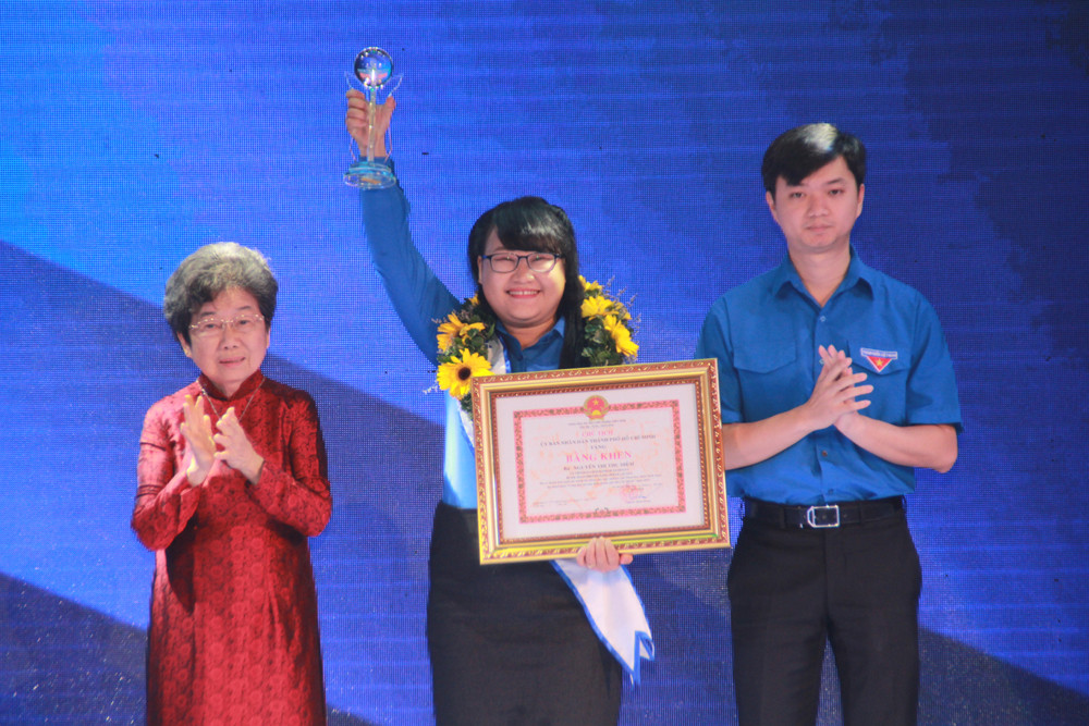 Vinh danh 12 công dân trẻ tiêu biểu TPHCM 2019 ảnh 5