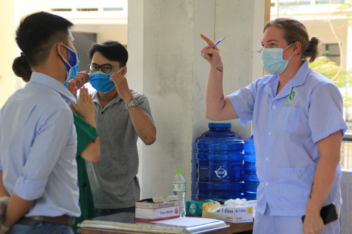 Ấm lòng 'siêu thị 0 đồng' ở khu cách ly người về từ vùng dịch ảnh 12