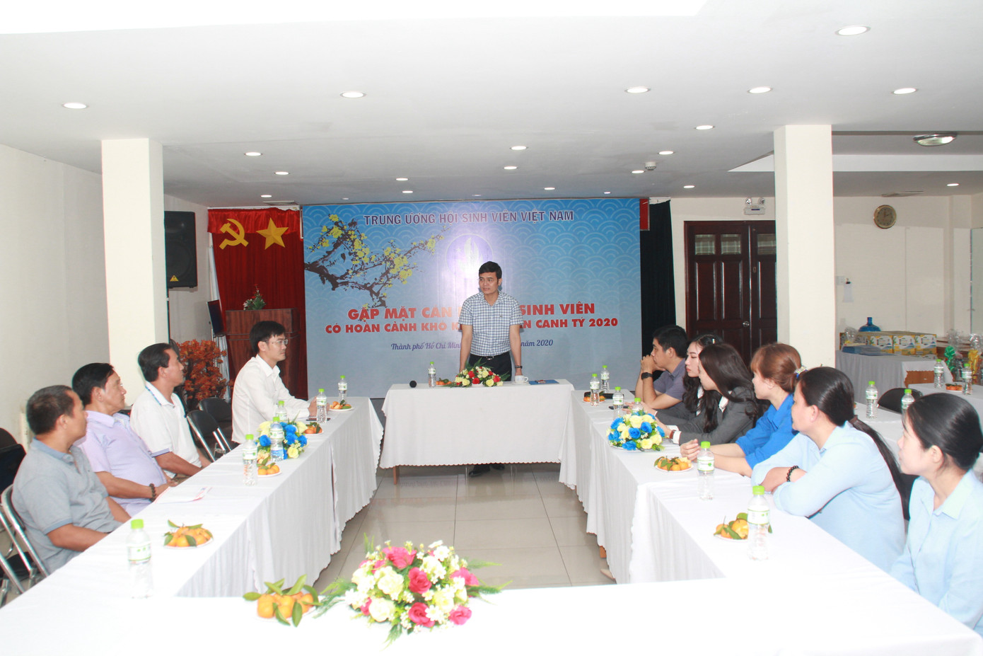 Tặng quà Tết cho cán bộ Đoàn - Hội, cán bộ, nhân viên Cơ quan T.Ư Đoàn phía Nam ảnh 4