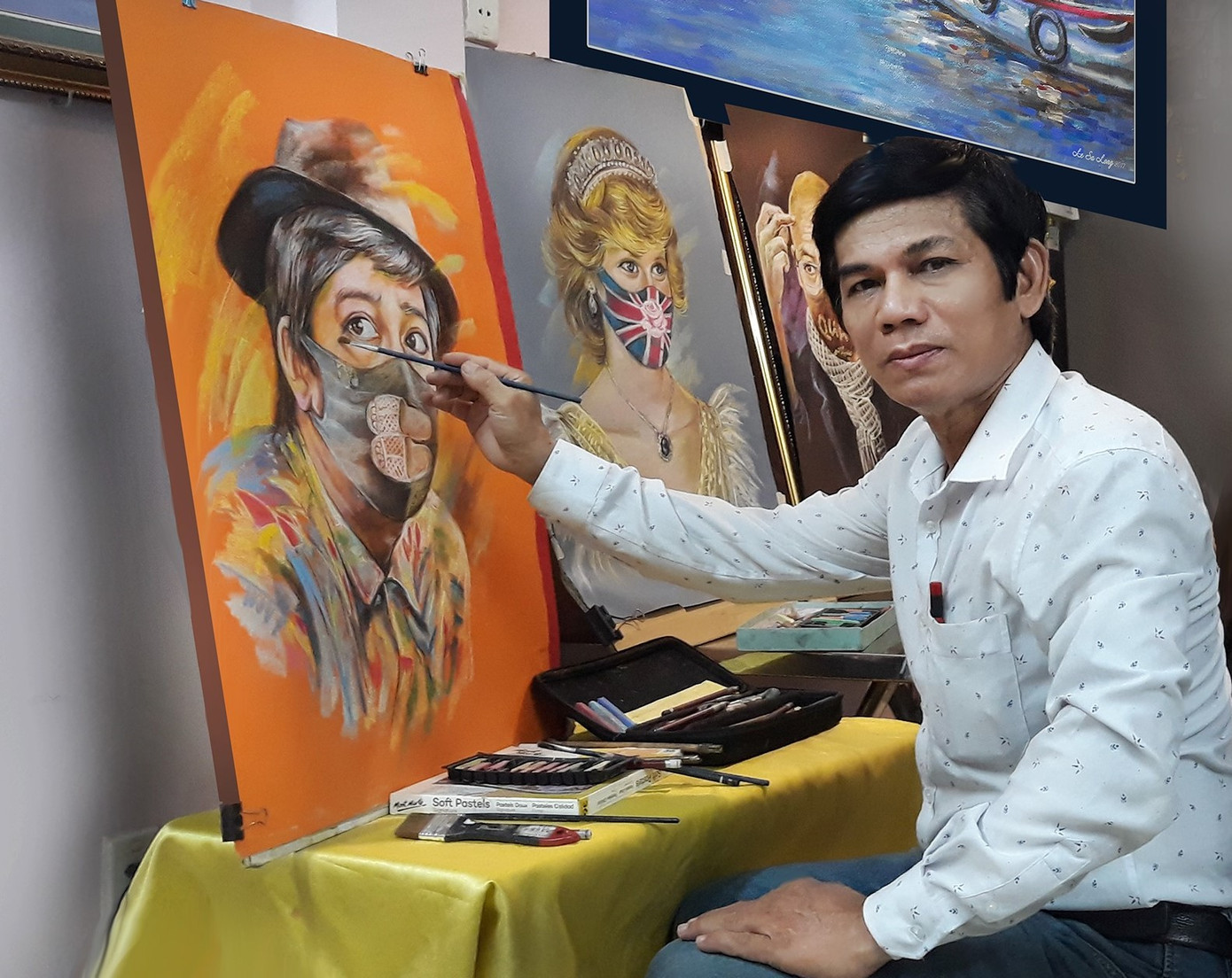 Vẽ tranh người nổi tiếng cùng khẩu trang 'thần thái' ảnh 1