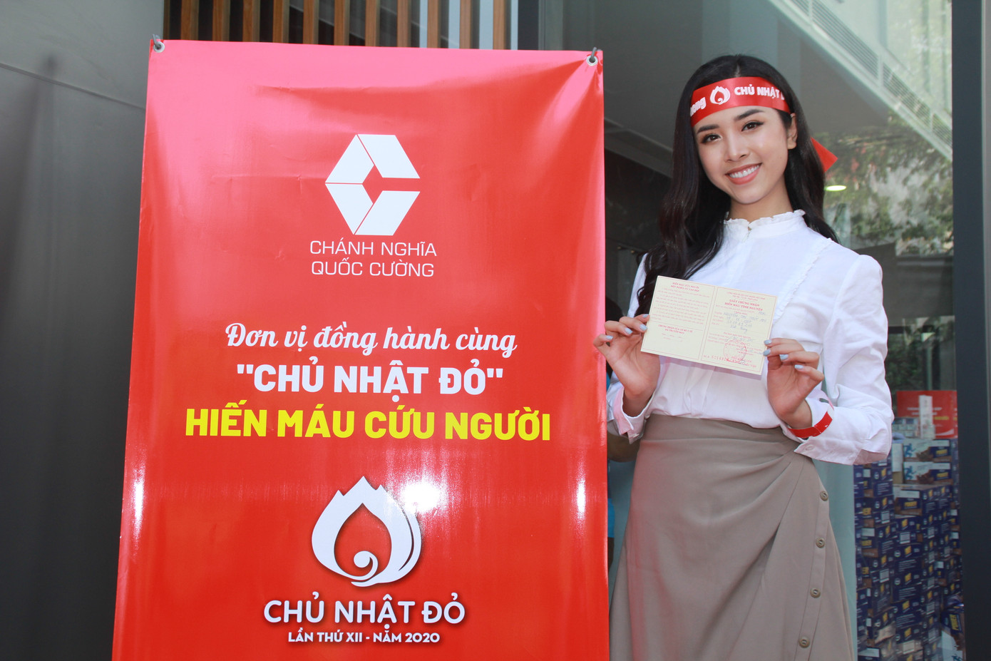 Á hậu Phương Nga, Thúy An rạng rỡ tham gia Chủ nhật Đỏ 2020 tại Bình Dương ảnh 7