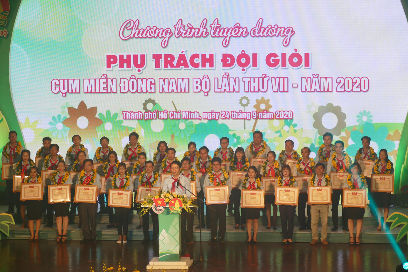 Tuyên dương 209 phụ trách Đội giỏi cụm Đông Nam Bộ năm 2020 ảnh 3