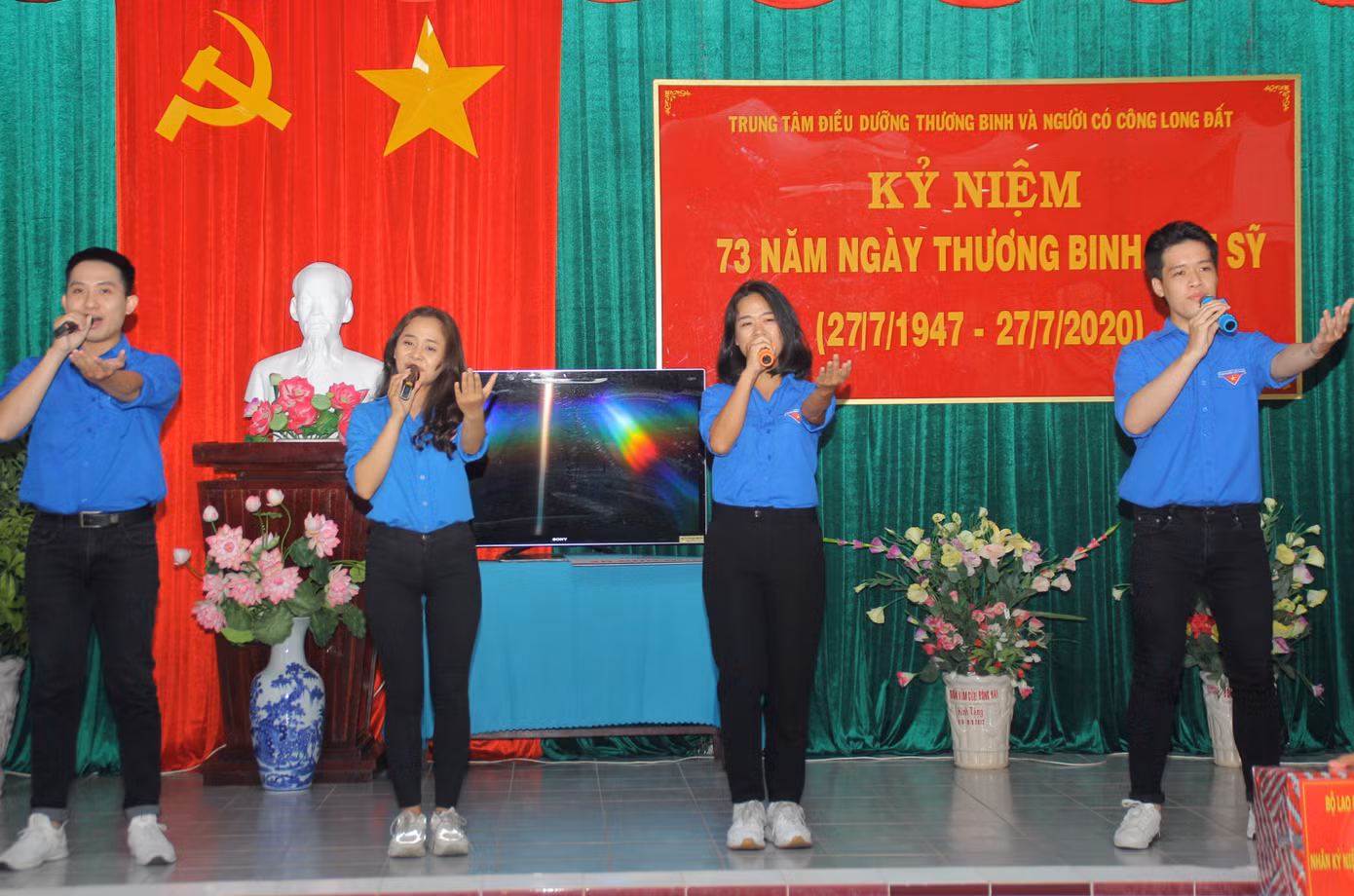 Trung ương Đoàn tri ân gia đình chính sách, người có công ảnh 9