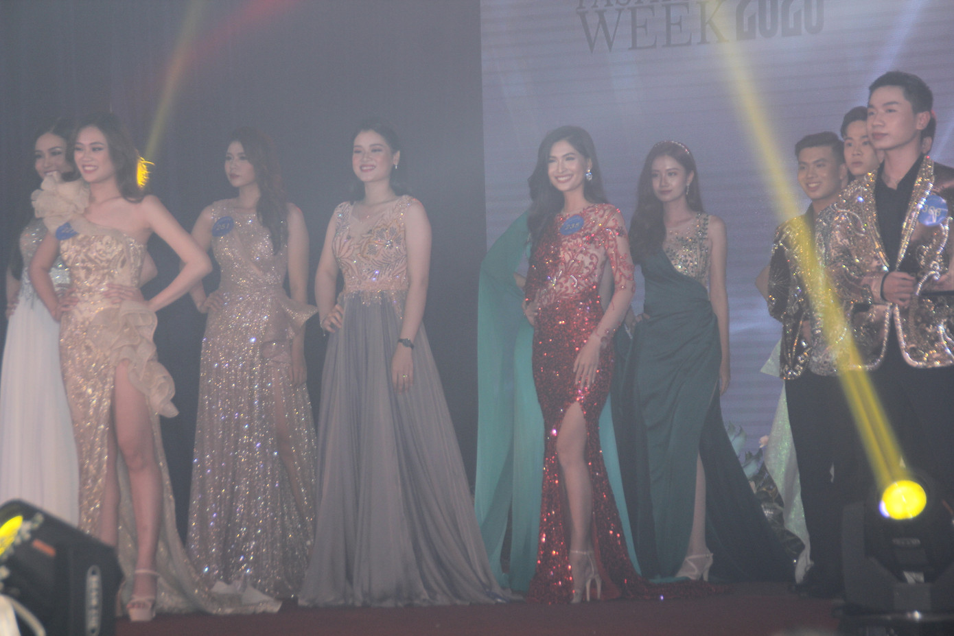 Đỗ Thị Thùy Duyên đăng quang Hoa khôi Nét đẹp Sinh viên OU 2020 ảnh 2