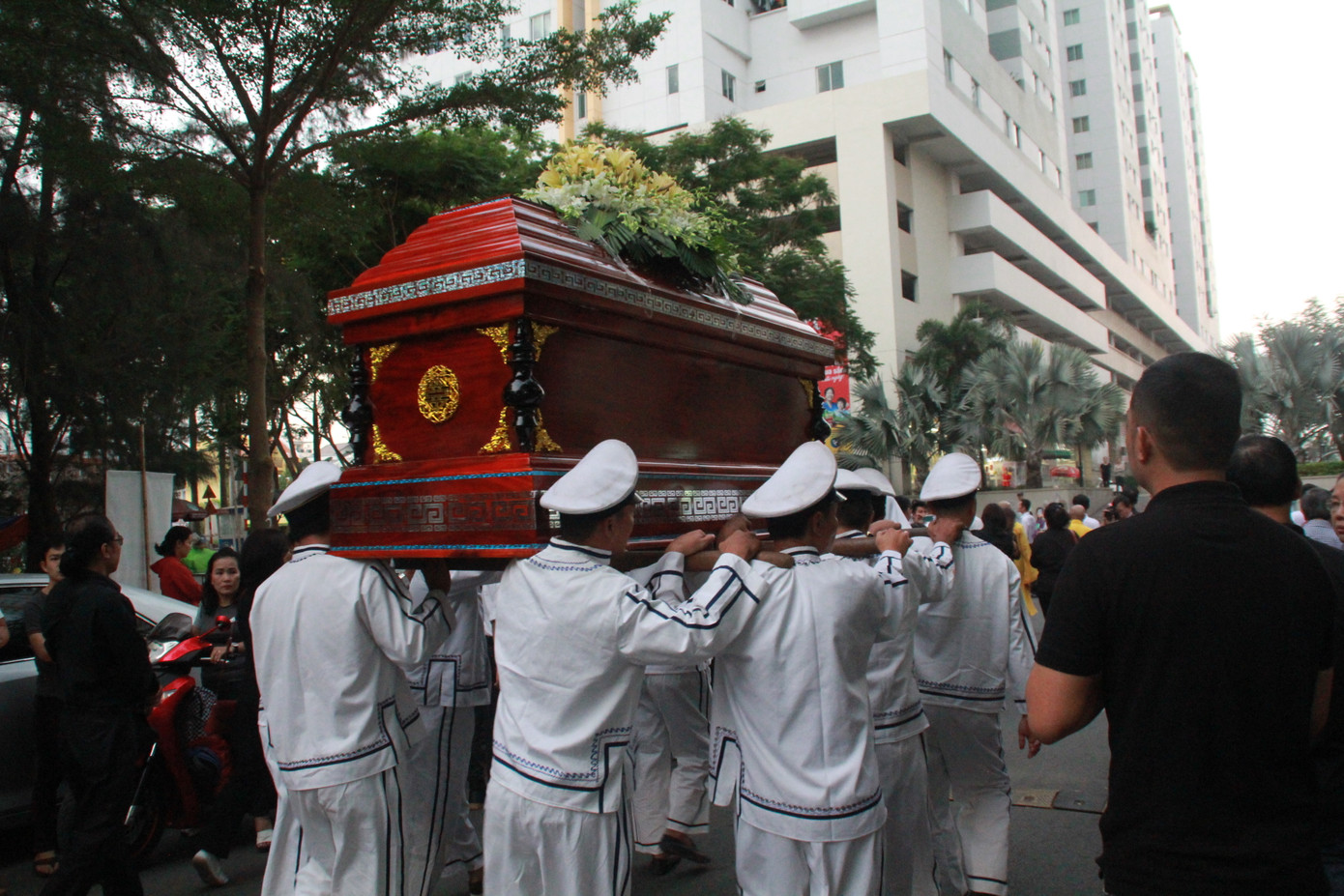 Nghẹn ngào phút tiễn đưa NSƯT Nguyễn Chánh Tín về cõi vĩnh hằng ảnh 8