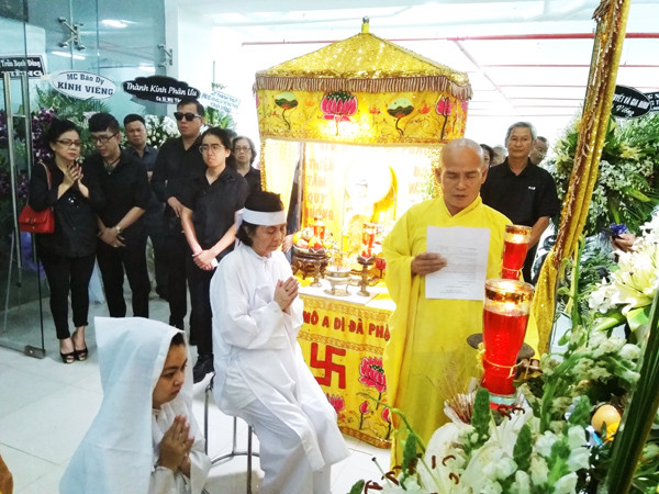 Nghẹn ngào phút tiễn đưa NSƯT Nguyễn Chánh Tín về cõi vĩnh hằng ảnh 1