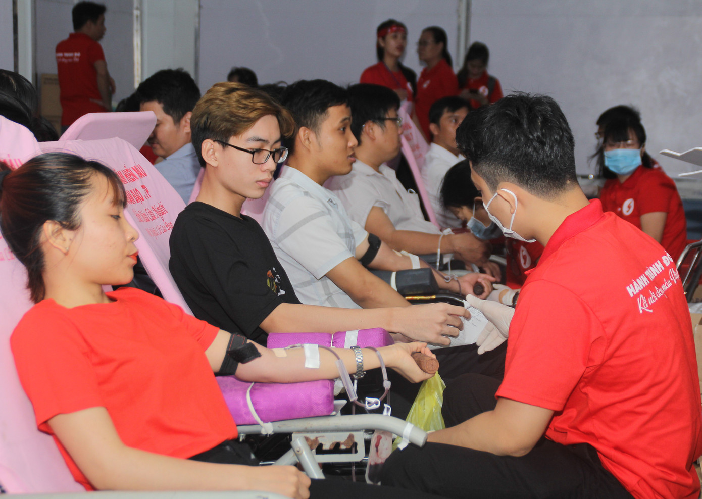 Sôi nổi ngày hội ‘Giọt hồng thành phố mang tên Bác’ ảnh 2