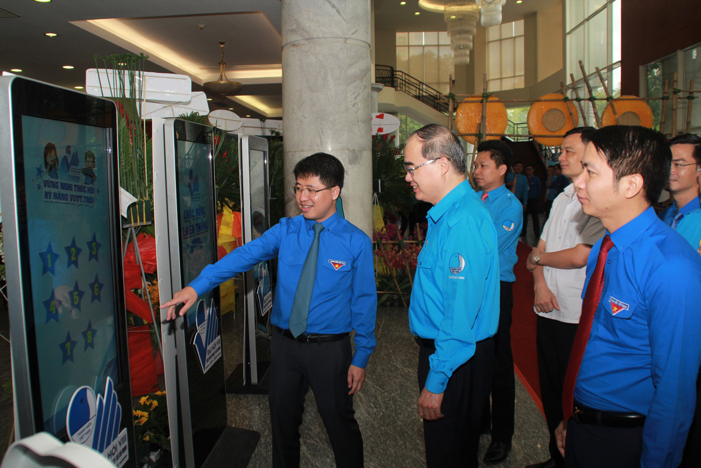 Bí thư Thành đoàn TPHCM Phạm Hồng Sơn làm Bí thư Quận ủy Phú Nhuận ảnh 2