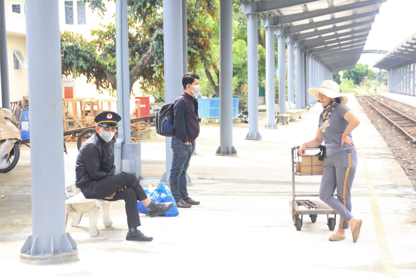 Virus corona ám ảnh người dân miền Trung ảnh 11