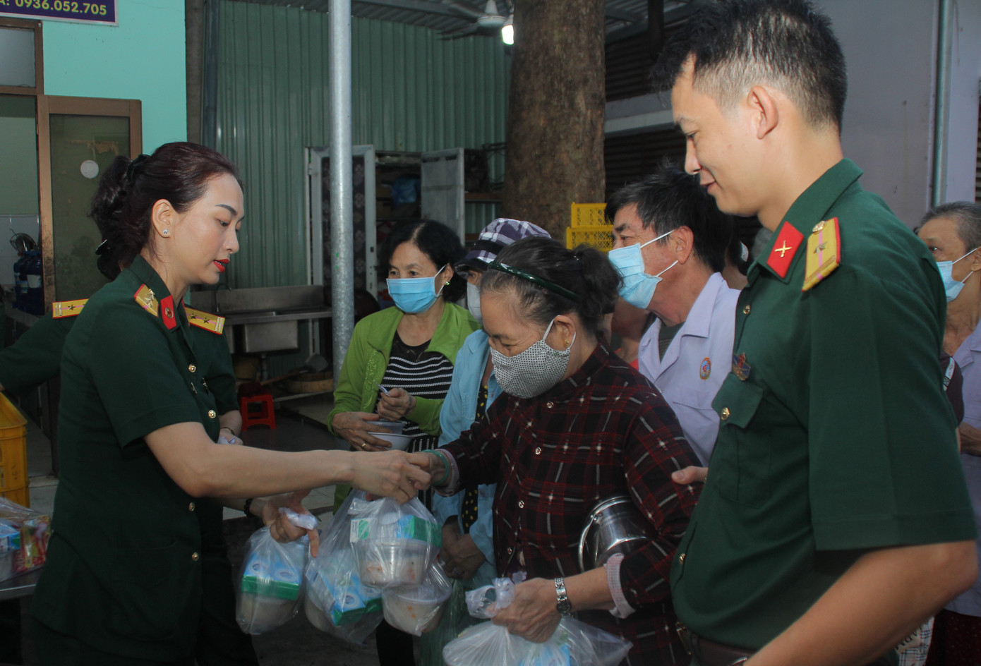 Tuổi trẻ Bệnh viện Quân y 175 tri ân thương bệnh binh ảnh 5