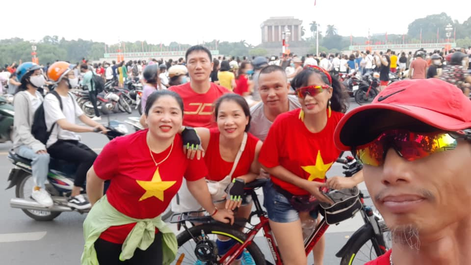 Hội yêu thể thao 'nhuộm đỏ' đường chạy mừng Quốc khánh ảnh 8