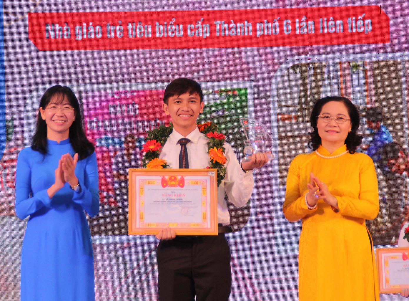 TPHCM tuyên dương 161 nhà giáo trẻ tiêu biểu ảnh 1