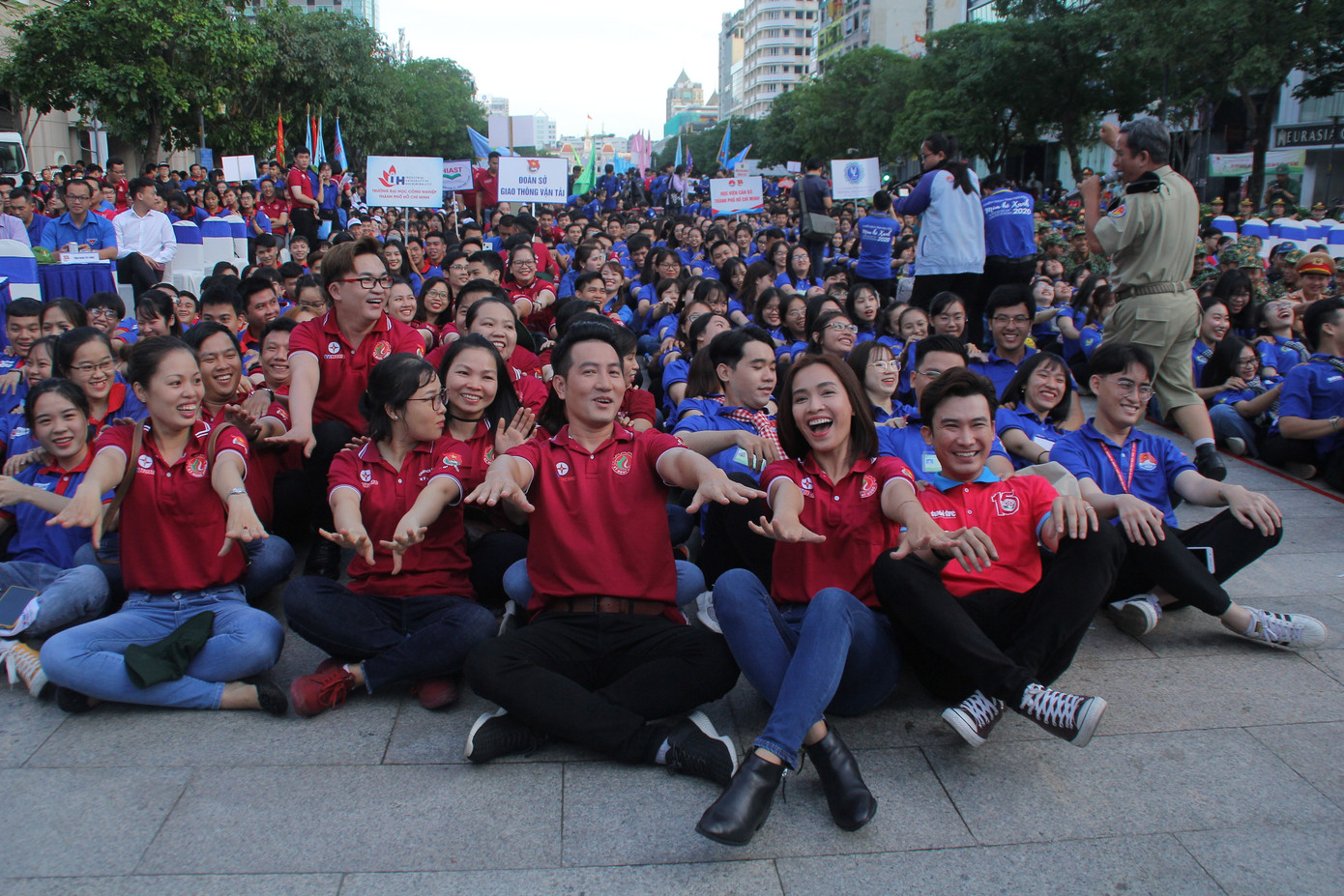 Tuổi trẻ TPHCM sôi nổi ra quân các chương trình, chiến dịch tình nguyện hè 2020 ảnh 2