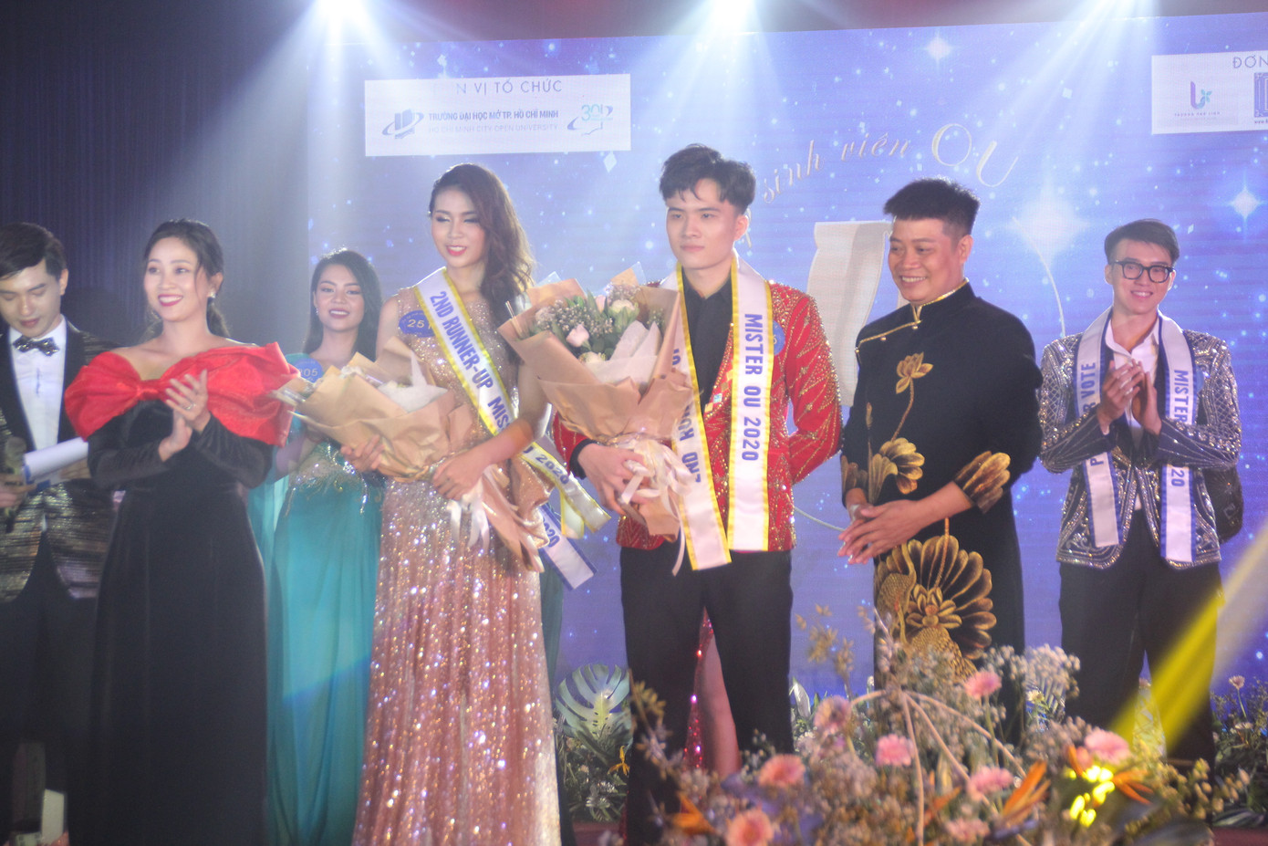 Đỗ Thị Thùy Duyên đăng quang Hoa khôi Nét đẹp Sinh viên OU 2020 ảnh 14