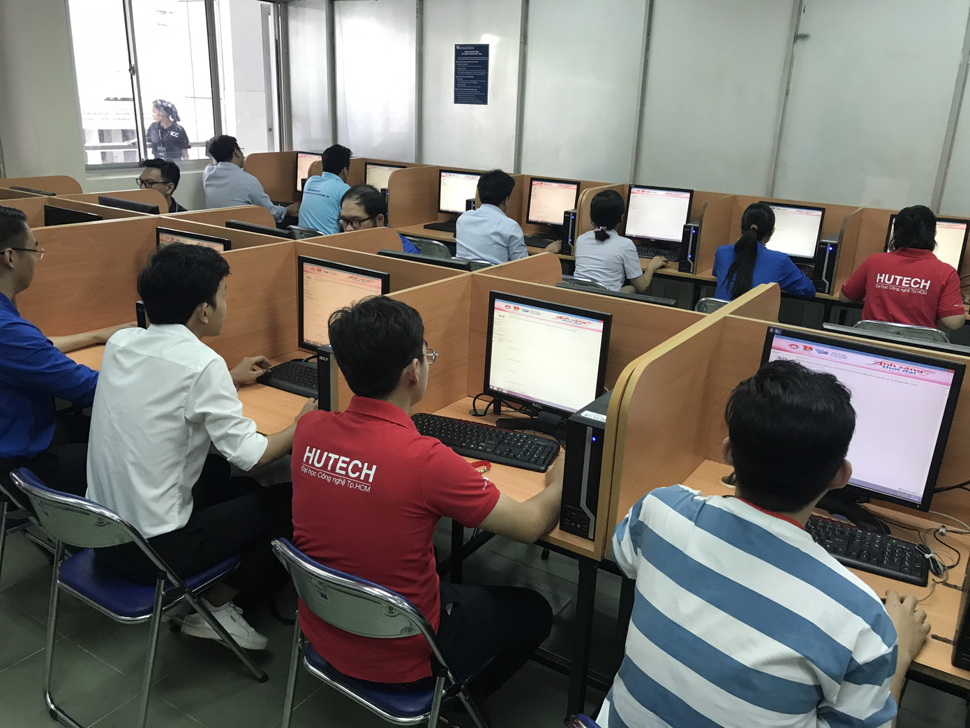 300 thí sinh tham dự Hội thi ‘Ánh sáng thời đại’ năm 2020 ảnh 2