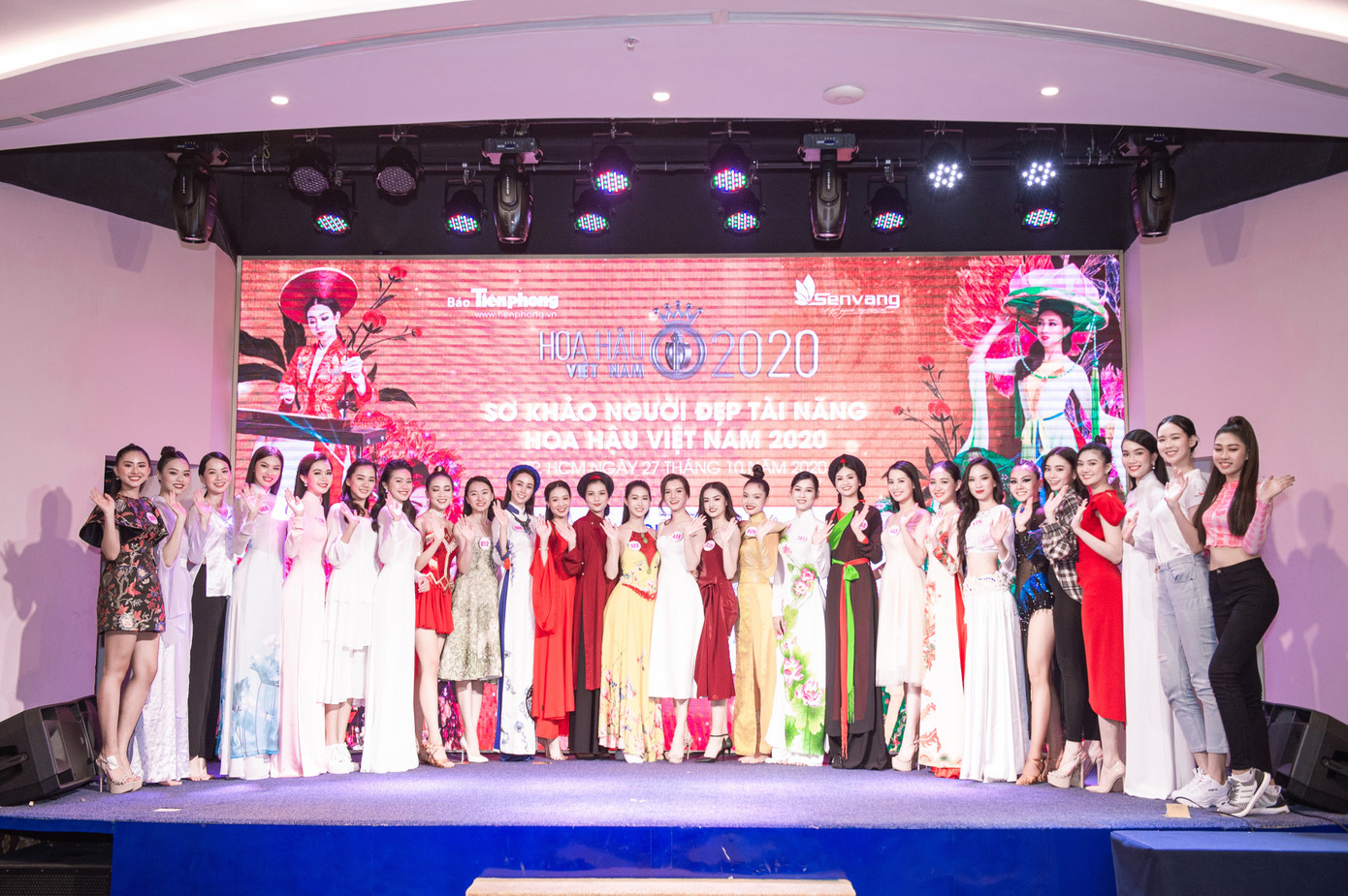 Thí sinh Hoa hậu Việt Nam 2020 trổ tài trong phần thi tài năng ảnh 8