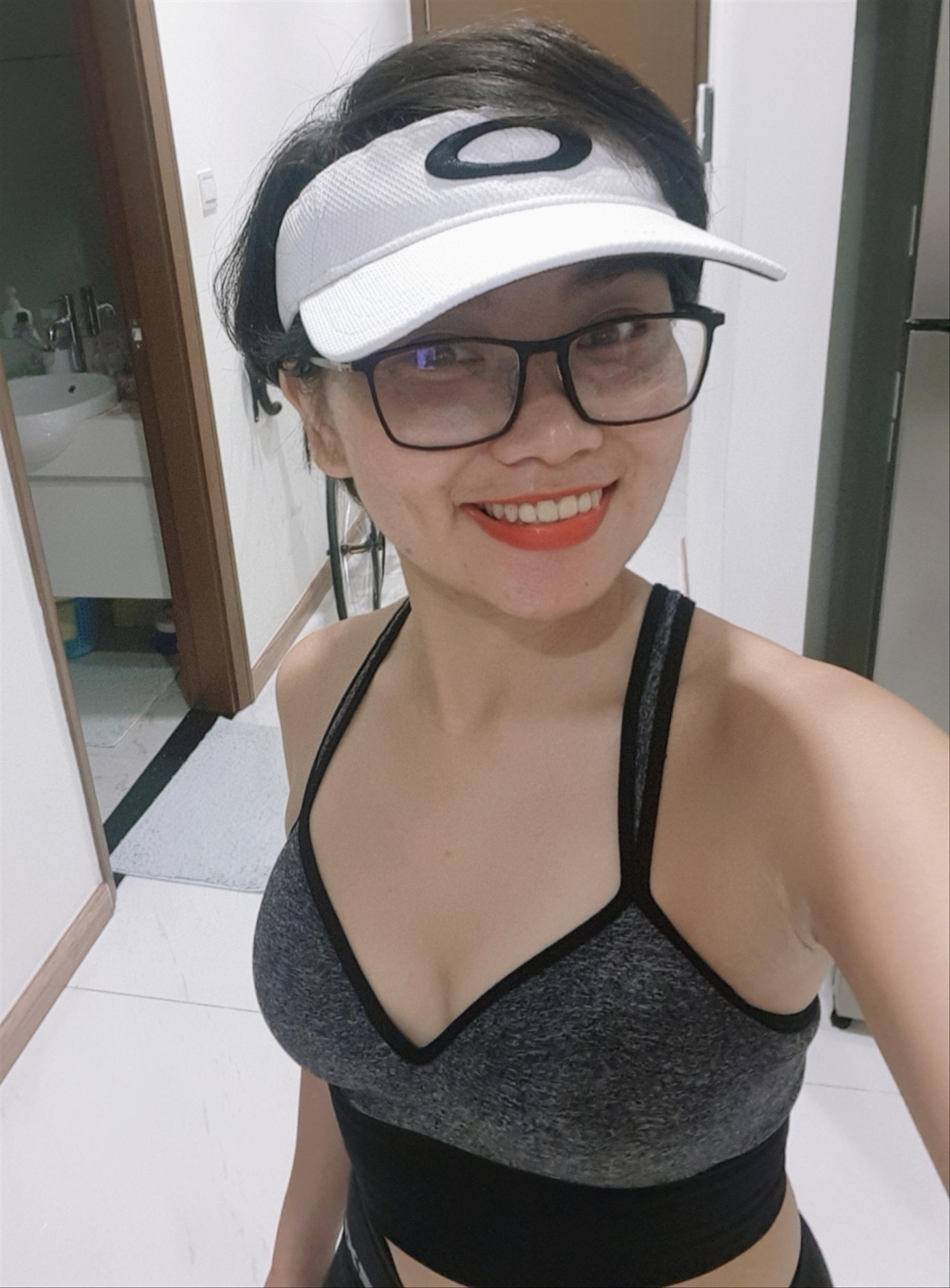 Tìm niềm vui trong những ngày giãn cách xã hội ảnh 1