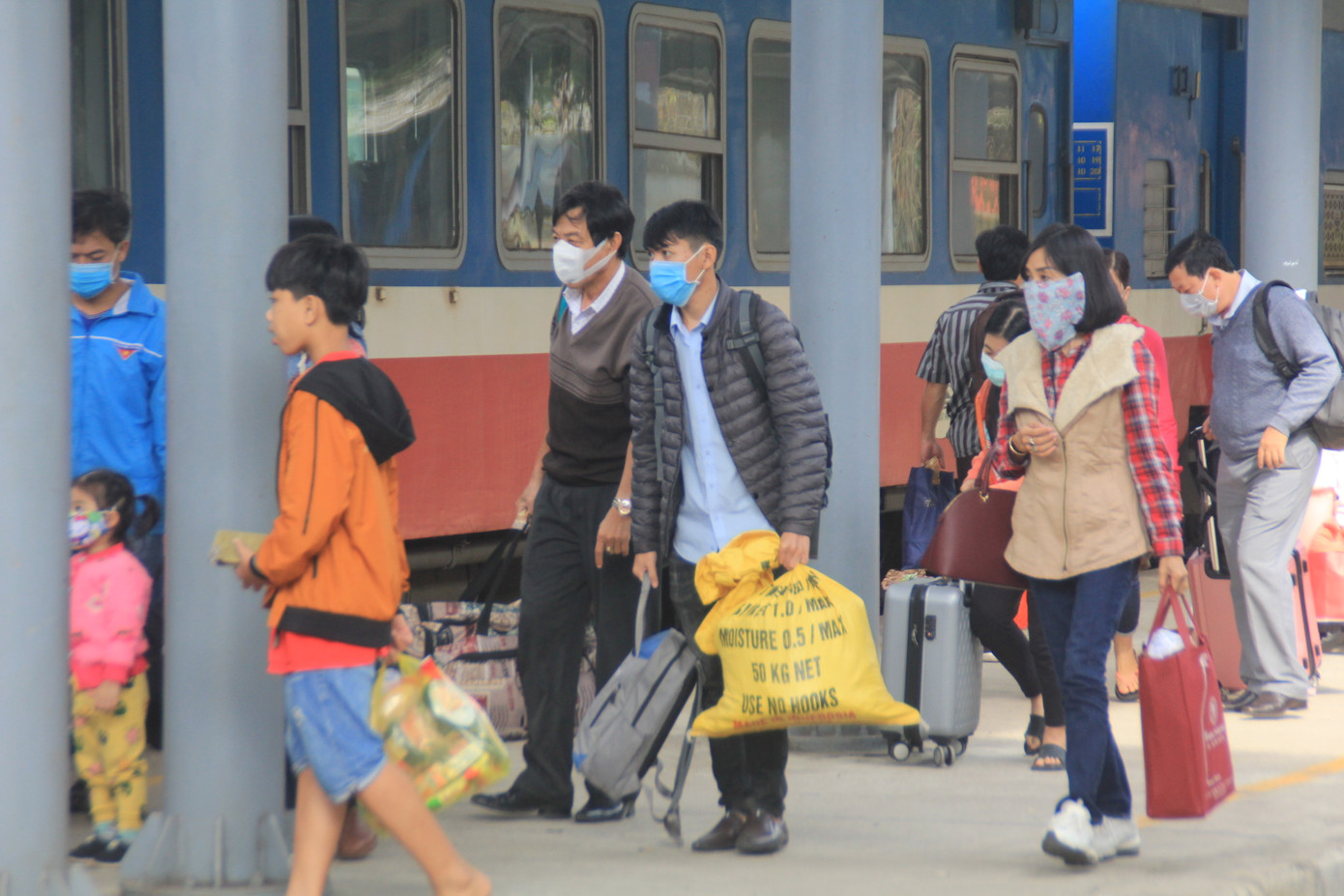 Virus corona ám ảnh người dân miền Trung ảnh 7