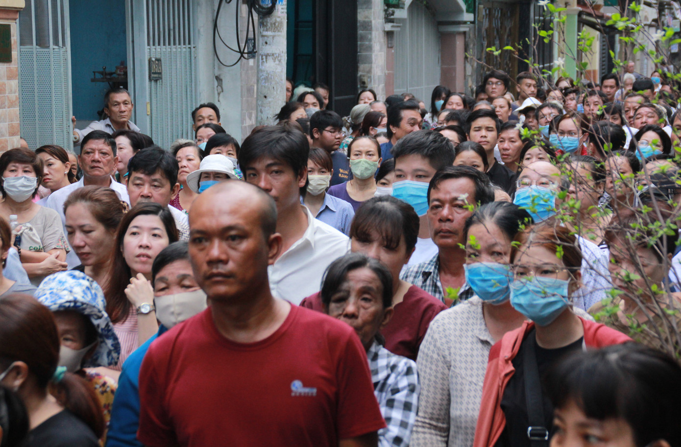 Linh cữu nam sinh Trường THCS Bạch Đằng về lại trường trước lúc đi xa ảnh 2